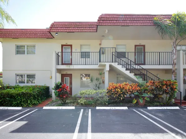 23 Abbey Lane #101, Delray Beach, FL 33446