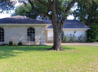 4005 Oak Bend Dr, Bryan, TX 77802