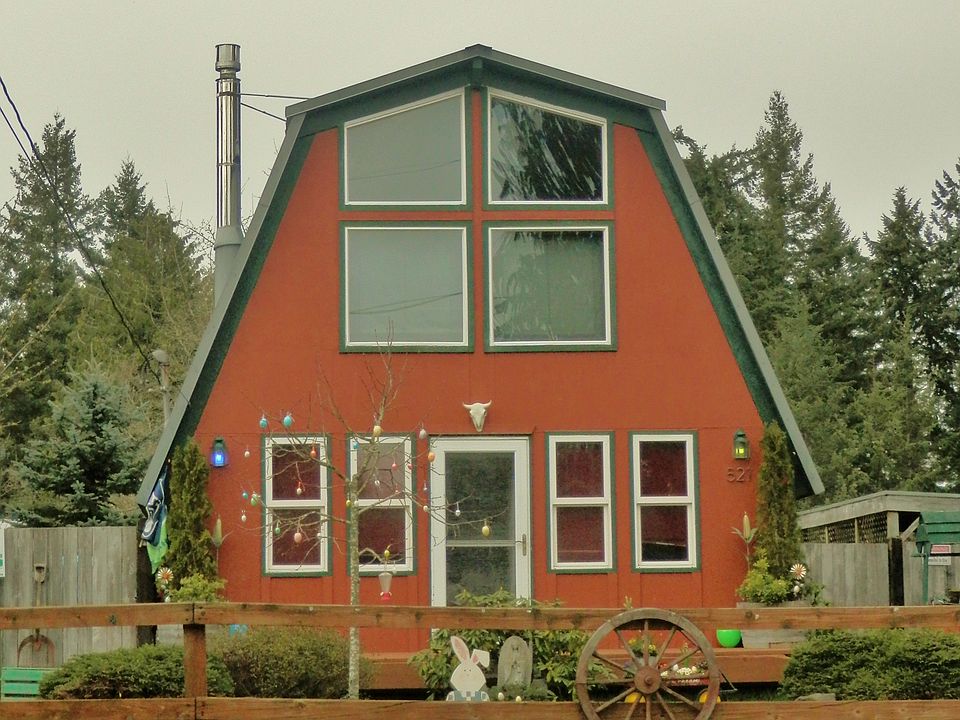 2nd image of 521 138th St E