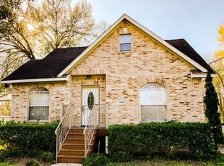 9319 Tower St, Houston, TX 77088