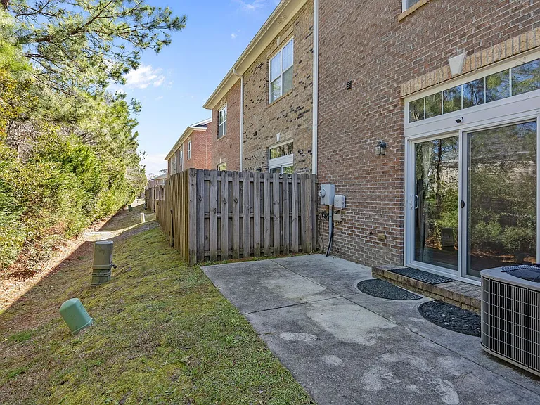 4916 Exton Park Loop — Photo 34