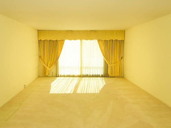2nd image of 90 Franklin Pl E APT 104