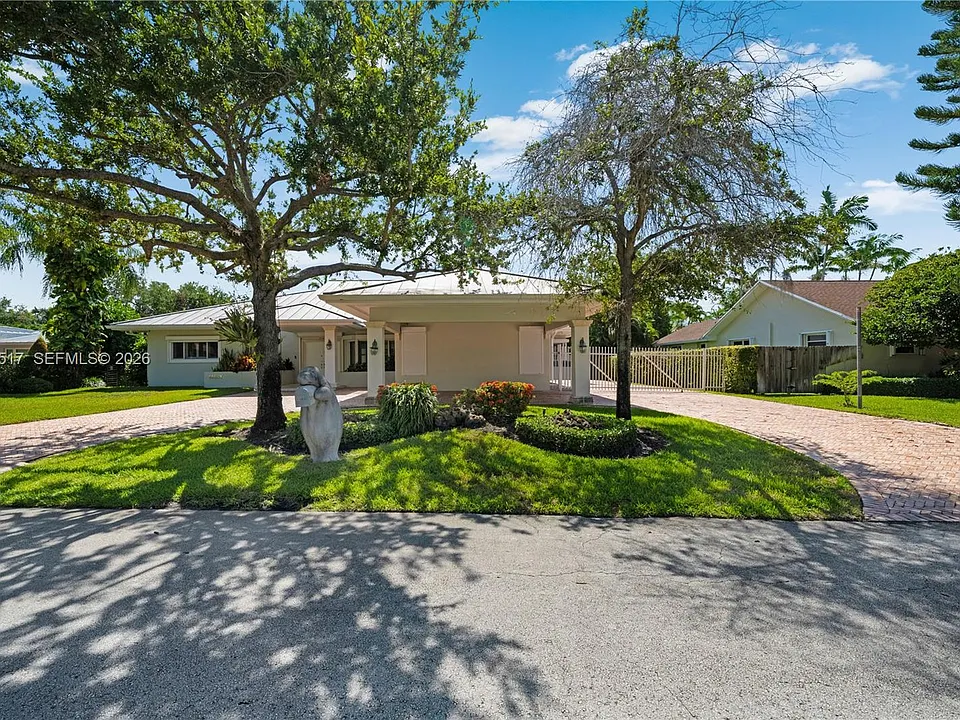 14601 Pompano Dr
