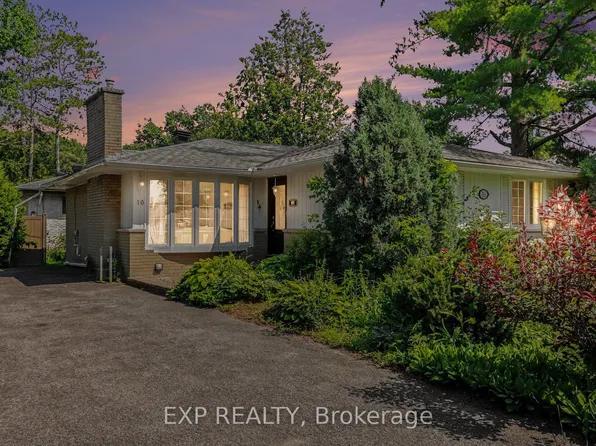 16 Elmsley Cres, Ottawa, ON K2H 6V2