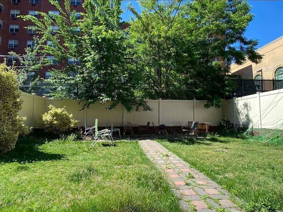 1st image of 564 Sterling Pl APT 3A