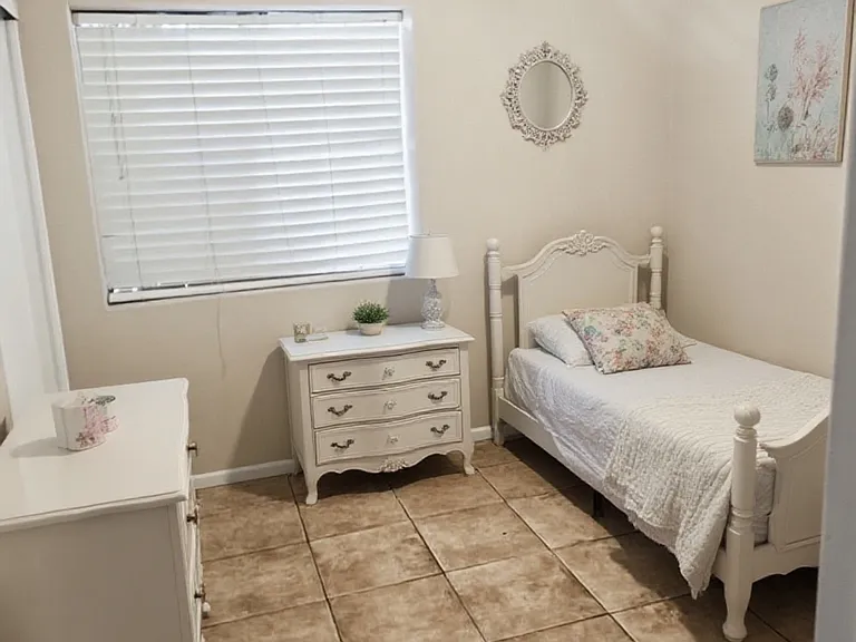 13715 El Rio Ln — Photo 8