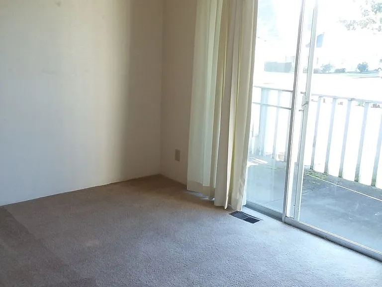 530 & 570 Cedar St #535 & 573 — Photo 7