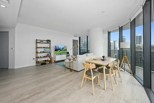 55 SW 9th St #3506 — Photo 5