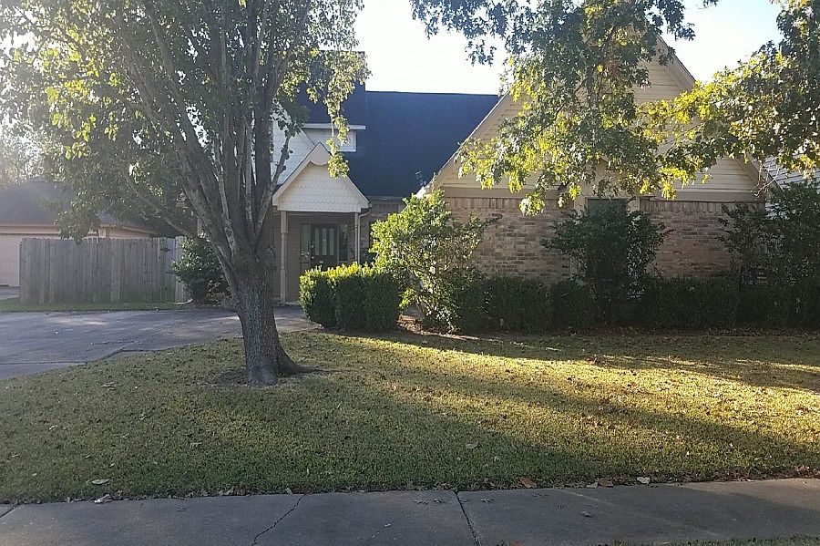 1st image of 15303 Paladora Dr