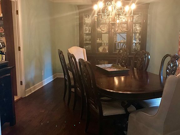 Formal Dining