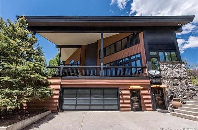 1st image of 1235 Aerie Dr
