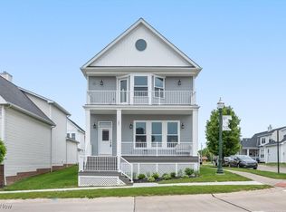 381 Driftwood Dr, Lorain, OH