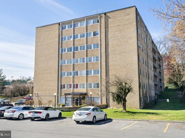 9250 Edwards Way APT 402B, Hyattsville, MD 20783