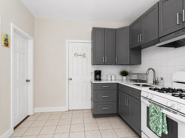 9119 Newkirk Ave #3 — Photo 6