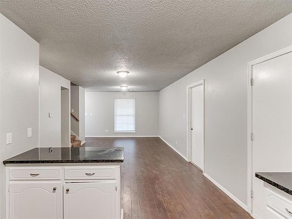 4th image of 6420 S Harvey Ave