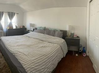 8924 89th St, Jamaica, NY 11421
