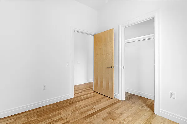 Rented by Mirador Real Estate | media 12