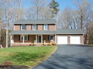 928 Wigwam Dr, Danville, VA 24540