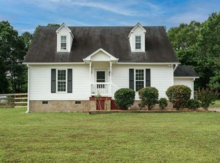 101 Mill Creek Dr, Youngsville, NC 27596