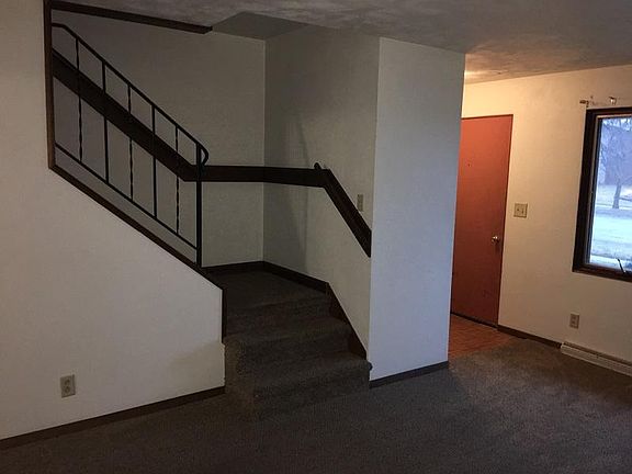 stairs to 2nd floor