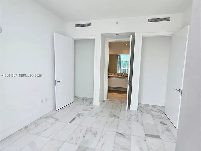 700 NE 26th #1104 — Photo 16