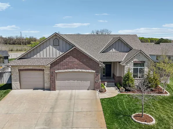 4520 N Sunny Cir, Wichita, KS 67205
