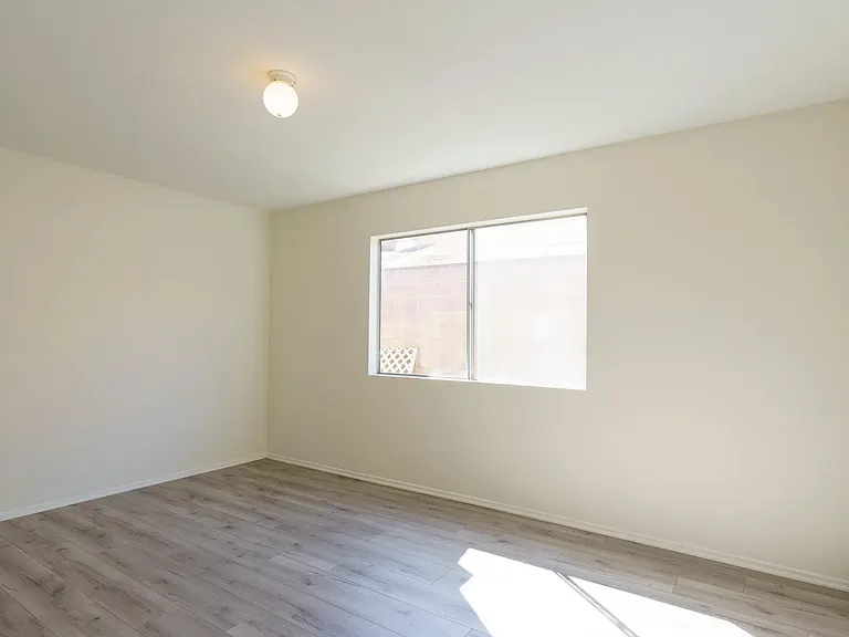 9737 Saloma Ave — Photo 1