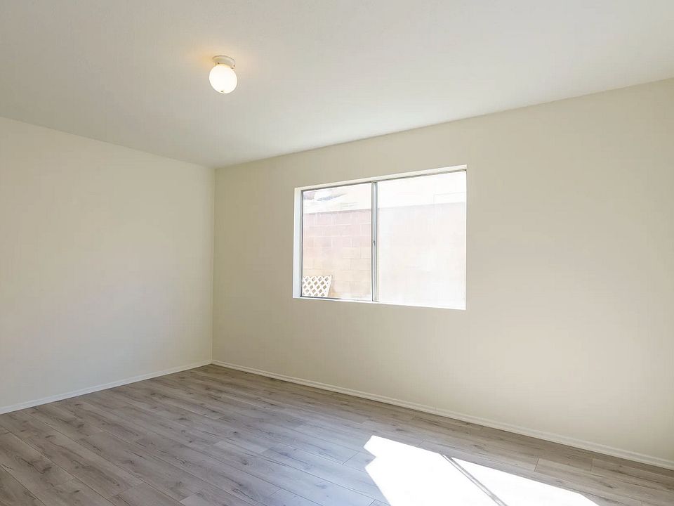 1st image of 9737 Saloma Ave