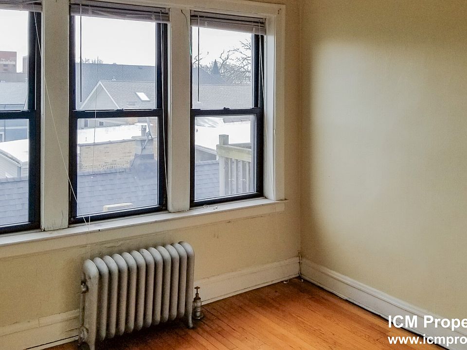 1st image of 4537 N Leavitt St #3