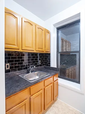 Rented by City Connections Realty | media 25