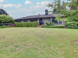 1310 Harbour Dr, Coquitlam, BC V3J 5T9