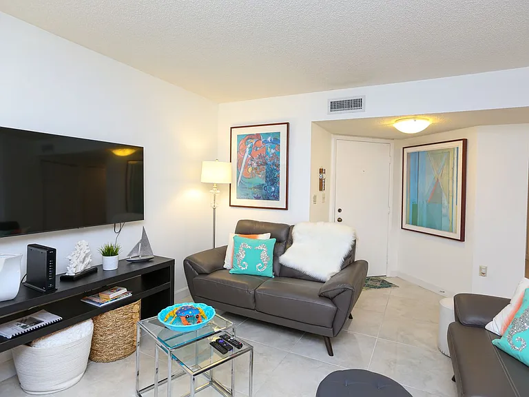 1522 Mainsail Dr #2 — Photo 34