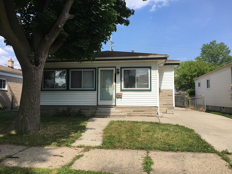 Outdoor Front Entrance