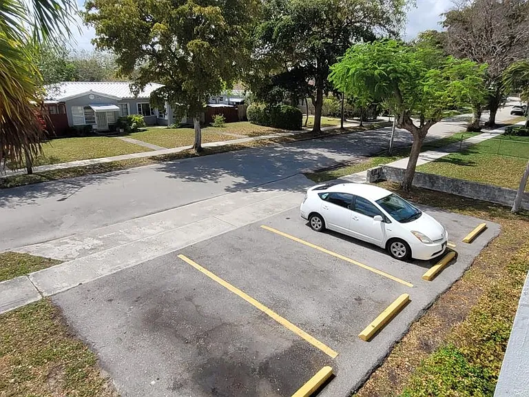 1719 Wiley St #2 — Photo 25