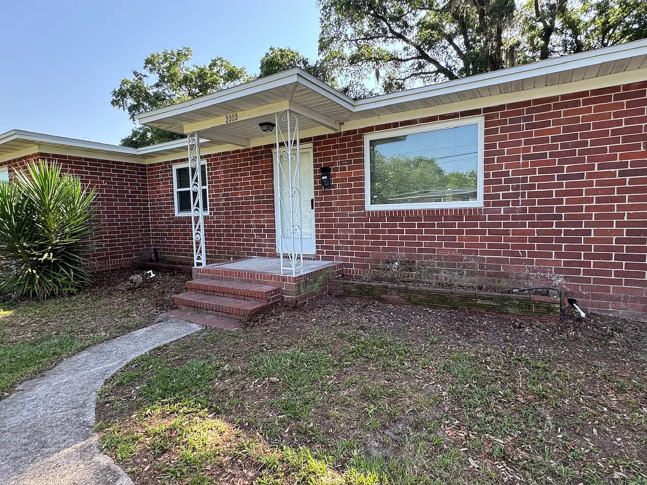 3 bed, 1308 sqft, $1,750 — Photo 2