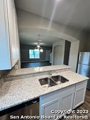 2031 Silver Oaks — Photo 12