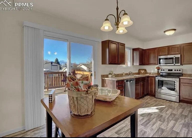 6620 Grand Valley Dr — Photo 4