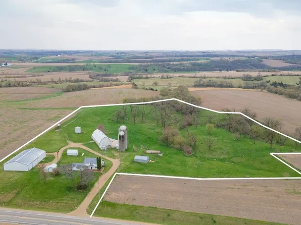5463 Highway 11, South Wayne, WI 53587