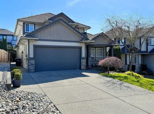18296 66th Ave, Surrey, BC V3S 9A1