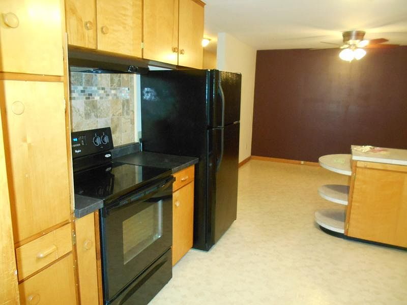 2nd image of 1101 S Ash St