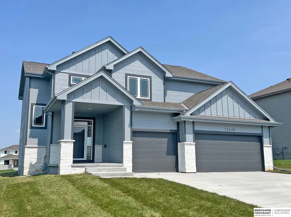 12638 Carpenter St, Omaha, NE 68138