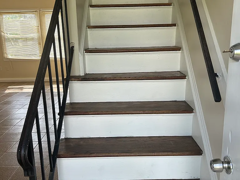 9993 Sturgeon Ln — Photo 2