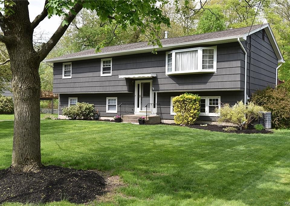 1st image of 3 S Park Ln