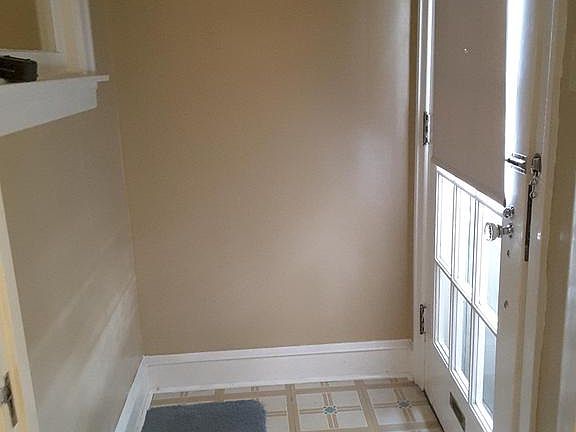 3rd image of 3325 Englewood St