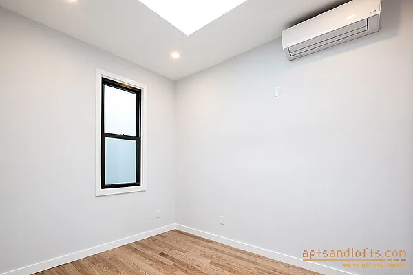 Rented by aptsandlofts.com | media 22