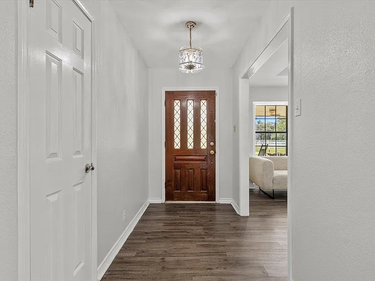 6725 The Outer Ave — Photo 7