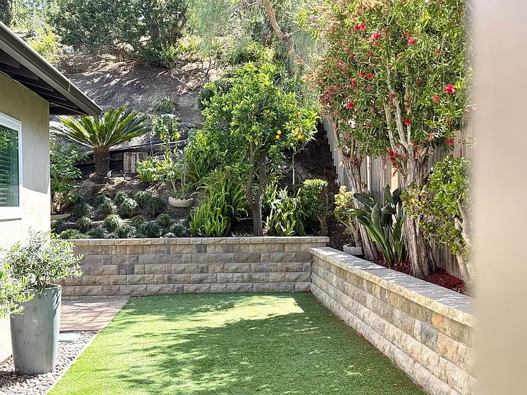 5770 Soledad Mountain Rd — Photo 28