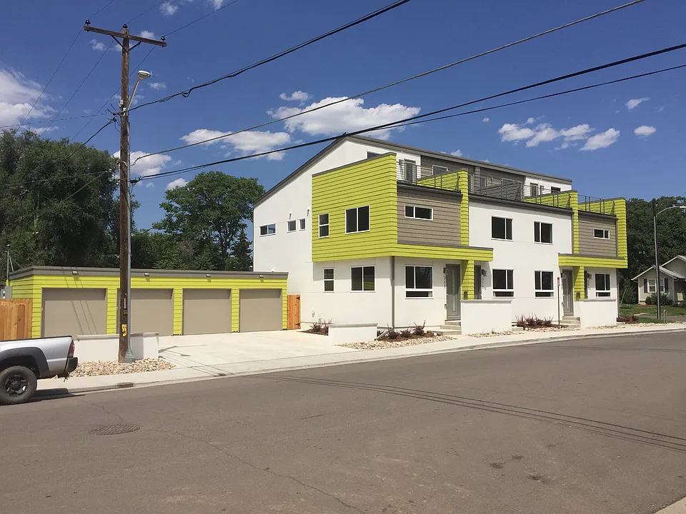 365 Decatur St