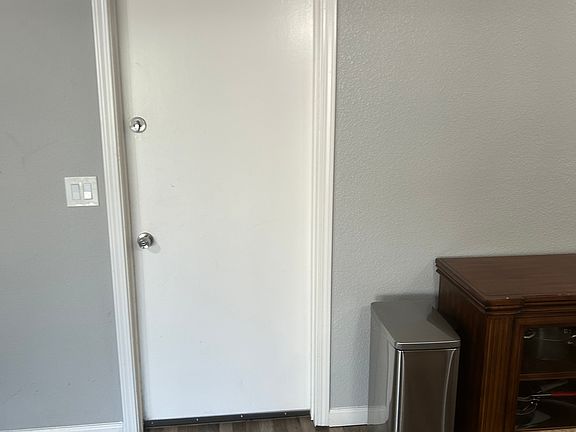 5th image of 5867 Diablo Dr