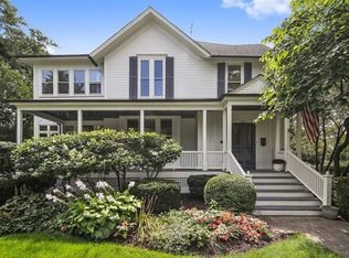 104 E 4th St, Hinsdale, IL 60521